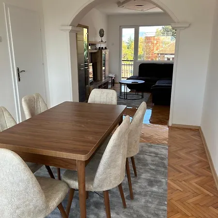 Mila Apartment *